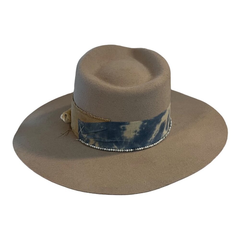 Bullhide Womens Felt Fedora Hat With Tie-Dye Band With Beads and Shells